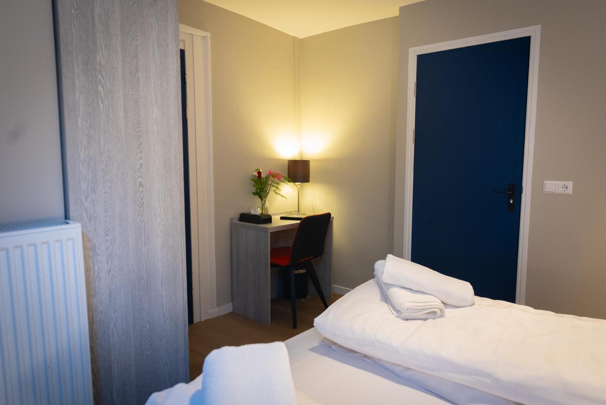 Crown Hotel Амстердам Екстериор снимка
