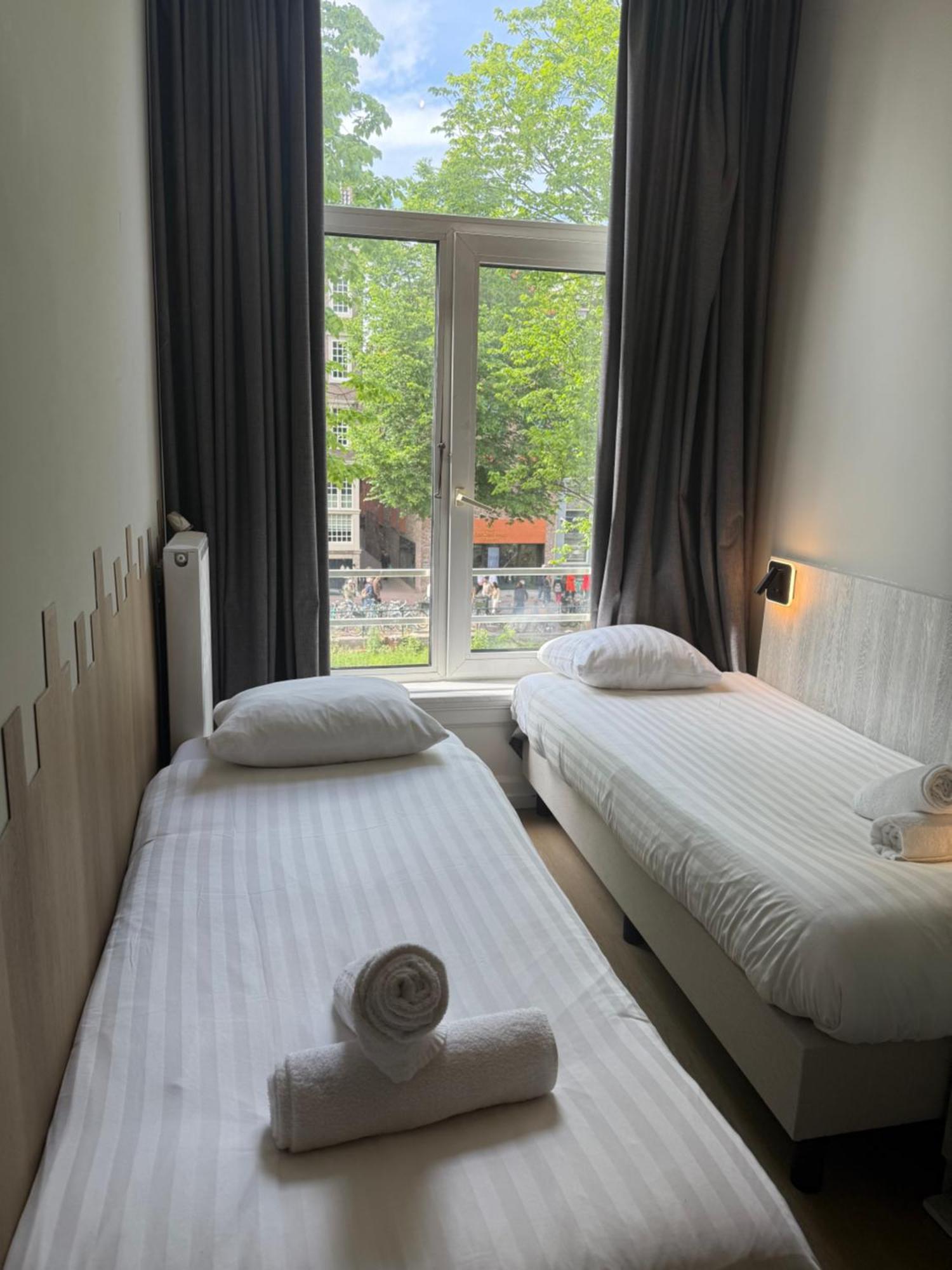 Crown Hotel Амстердам Екстериор снимка