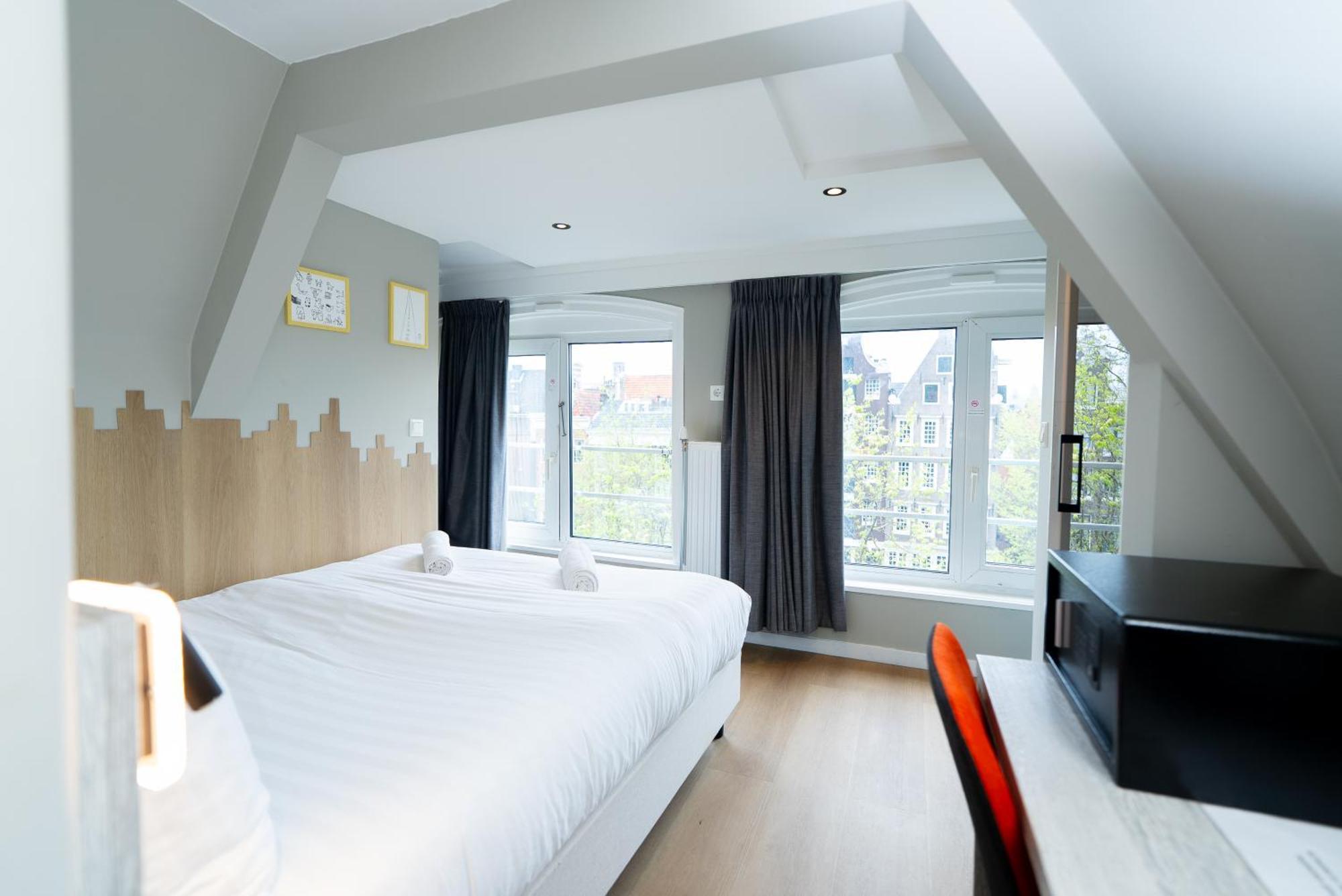 Crown Hotel Амстердам Екстериор снимка