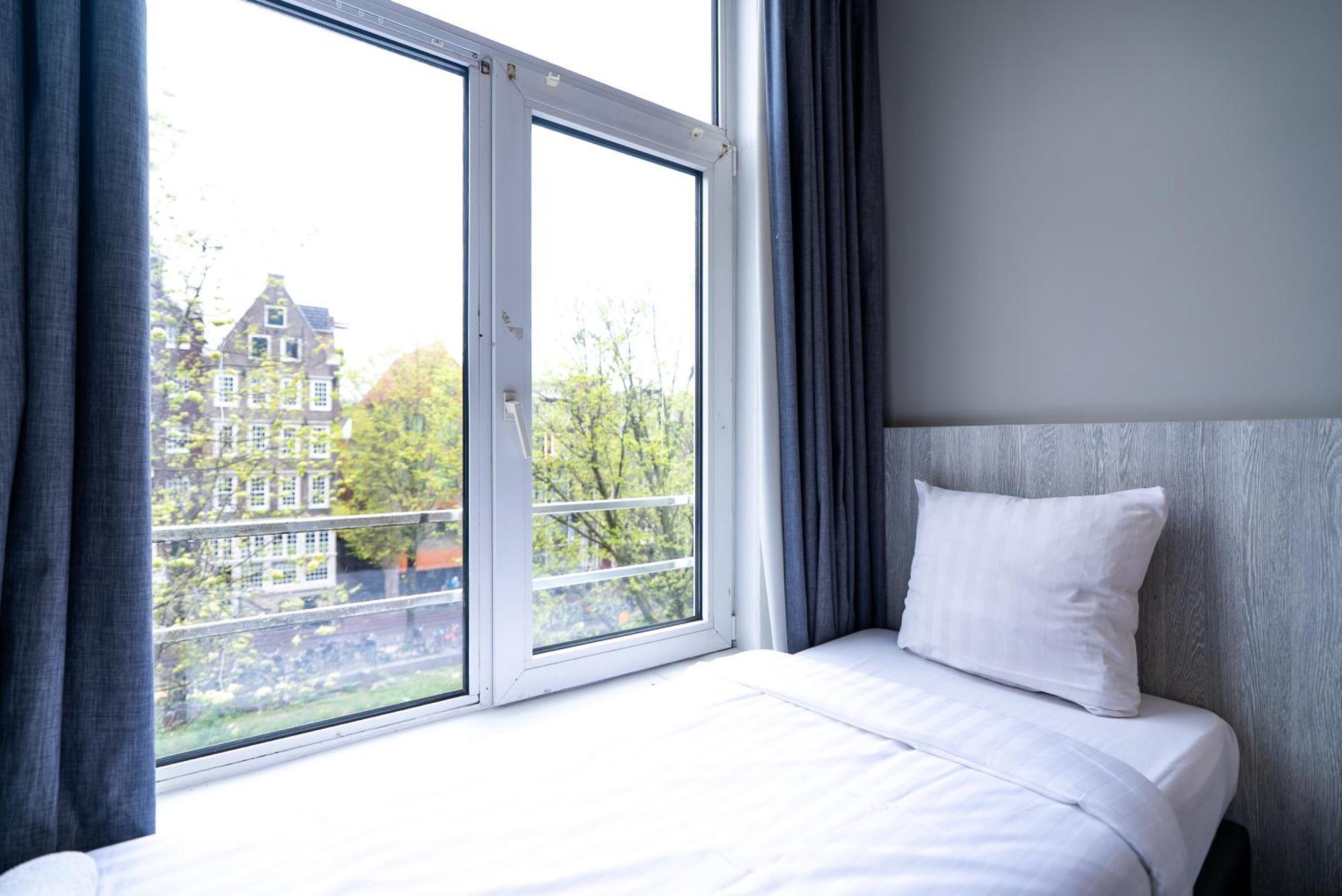 Crown Hotel Амстердам Екстериор снимка