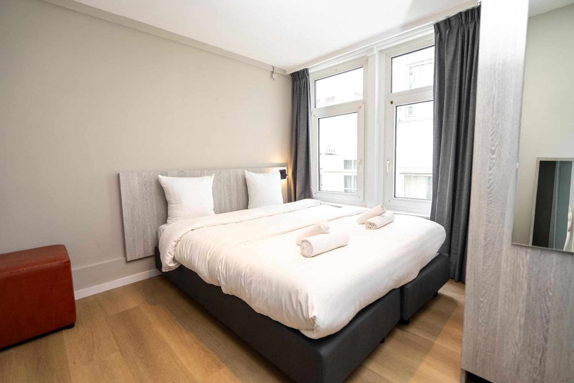 Crown Hotel Амстердам Екстериор снимка